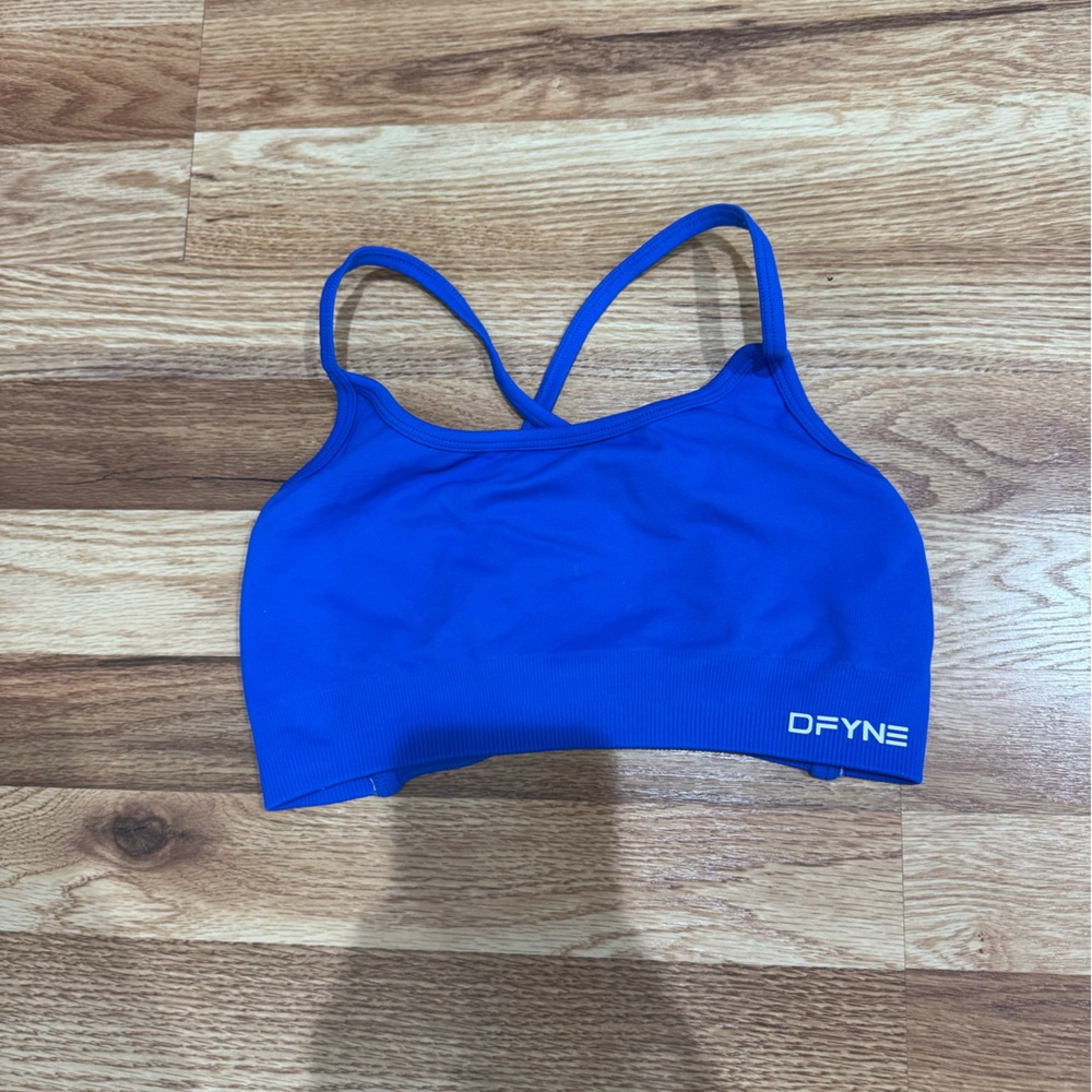 Dfyne sports bra